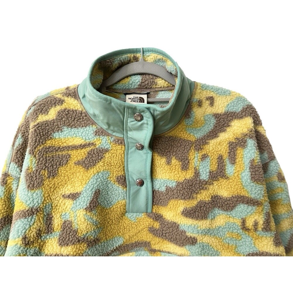 NEW The North Face Womens Small Cragmont 1/4 Snap Fleece Pullover Wasabi Camo - Picture 3 of 8